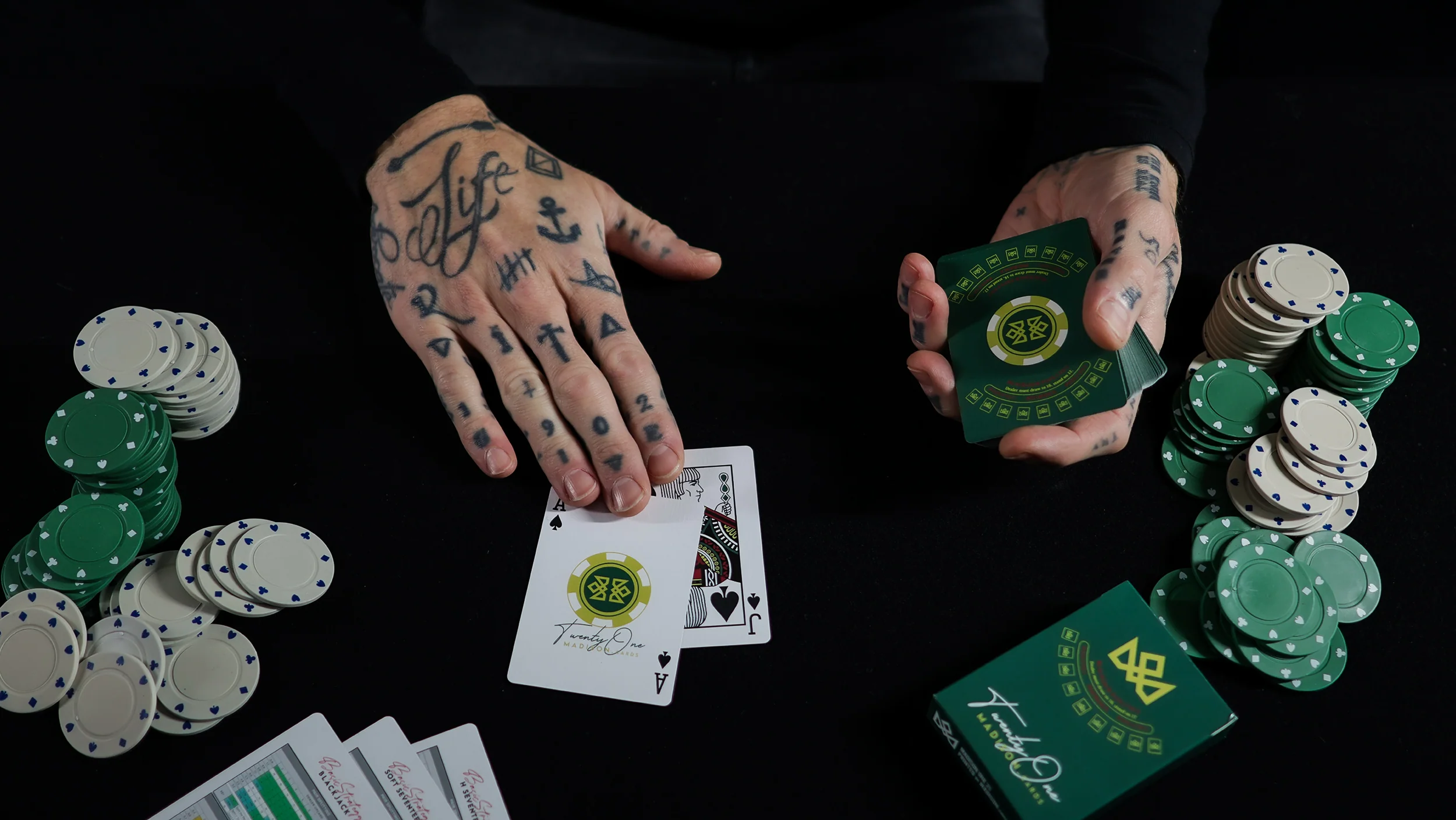 21 BLACKJACK Playing Cards - Image 14