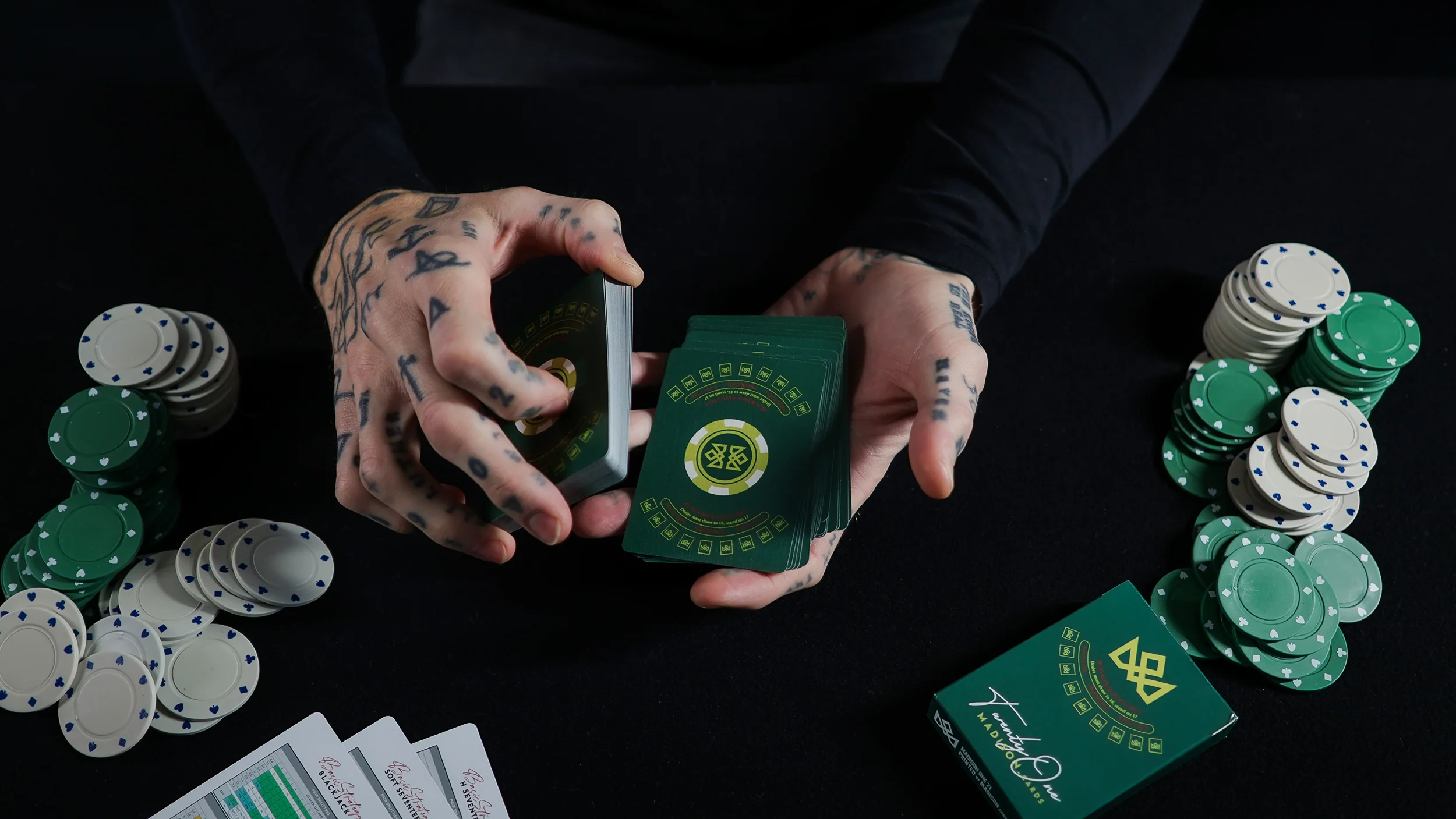21 BLACKJACK Playing Cards - Image 44