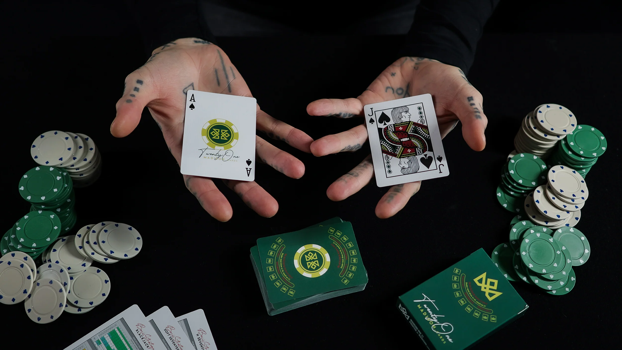 21 BLACKJACK Playing Cards - Image 46