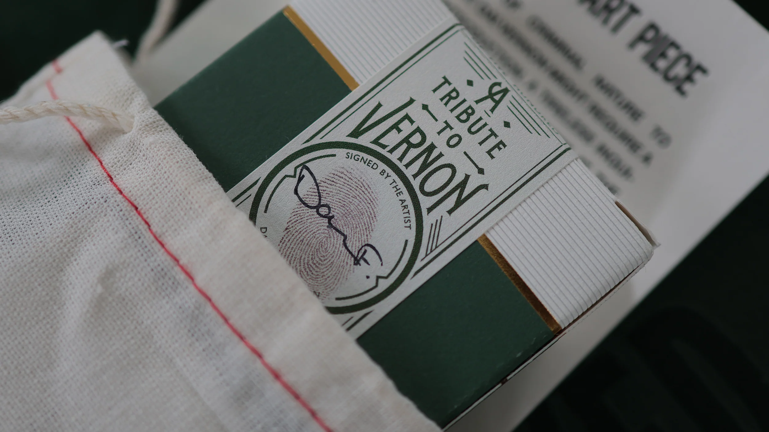 A TRIBUTE TO VERNON Playing Cards & Uncut Sheet By DAN & DAVE - Image 6