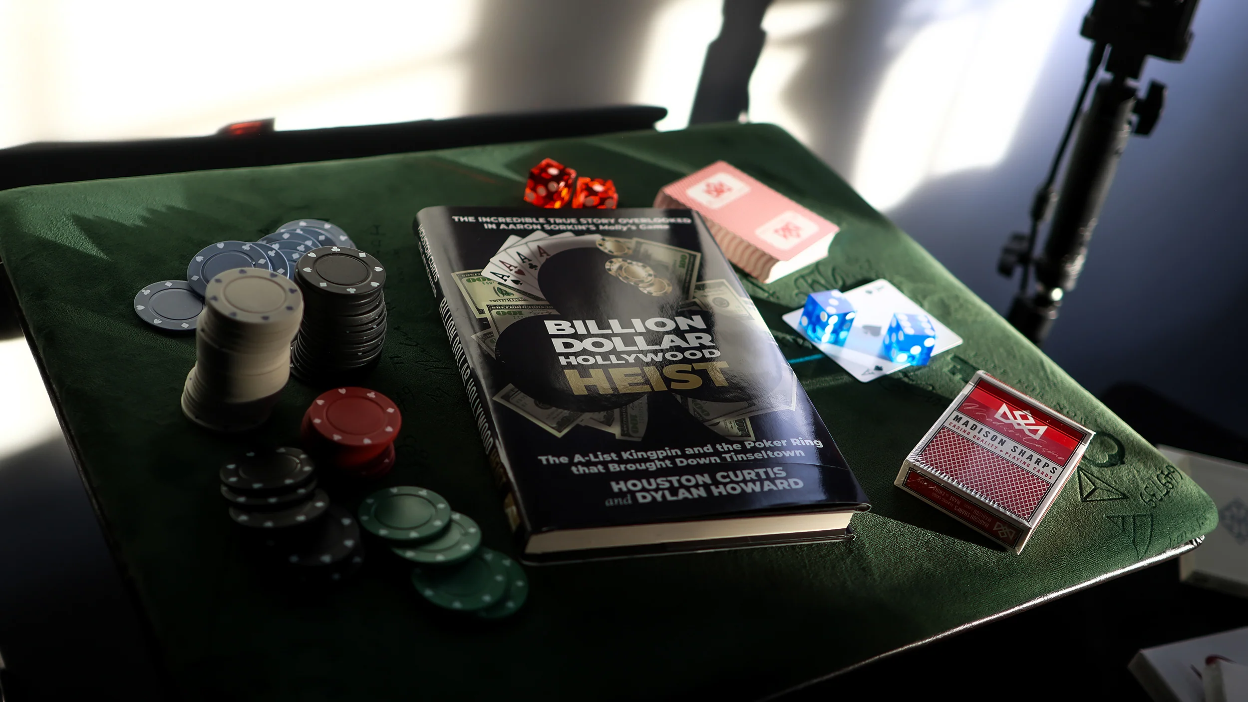 BILLION DOLLAR HOLLYWOOD HEIST by Houston Curtis - Image 11