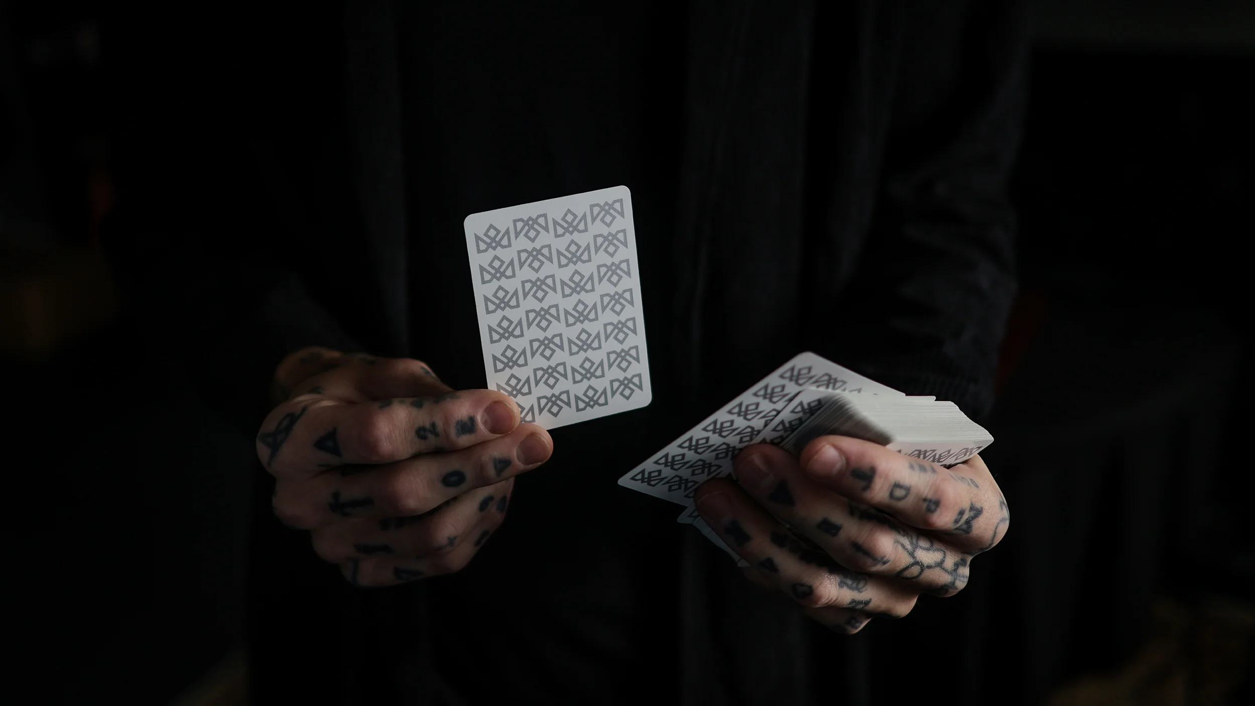 PLATINUM CHARLATANS Playing Cards - Image 40