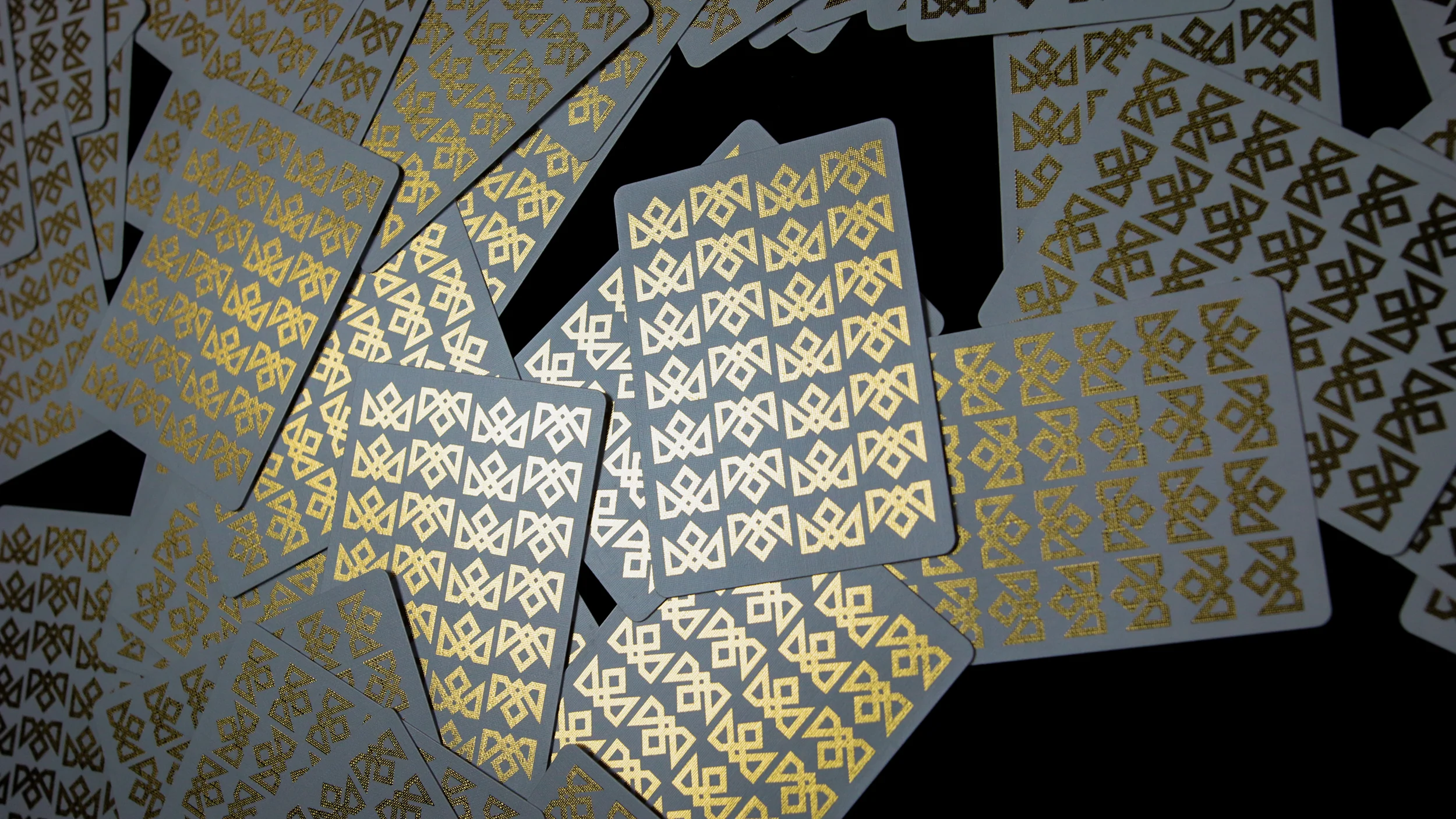 GOLD CHARLATANS - Image 3