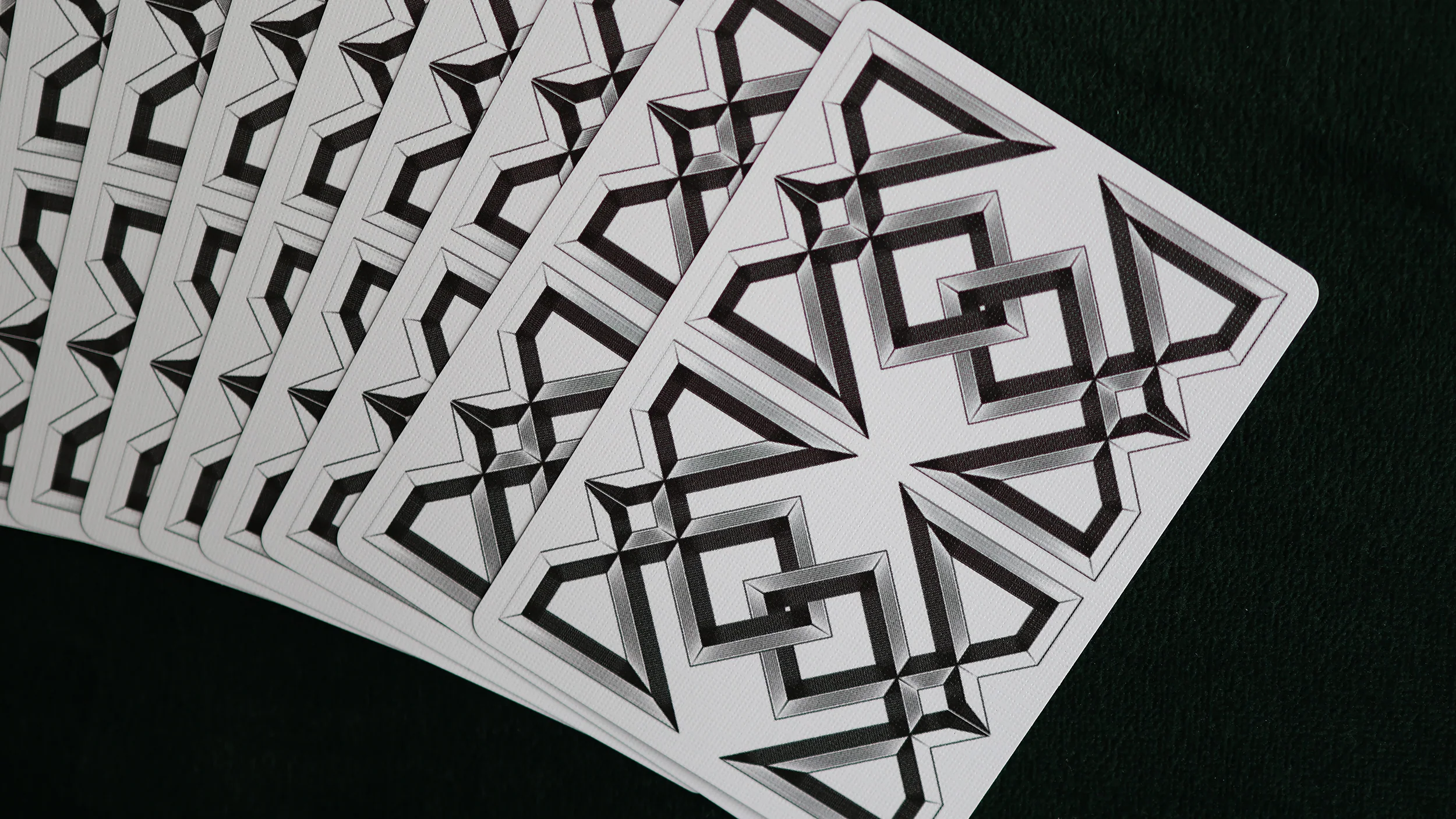 DEVIL'S CUT - WHITE TYRANTS - Image 8