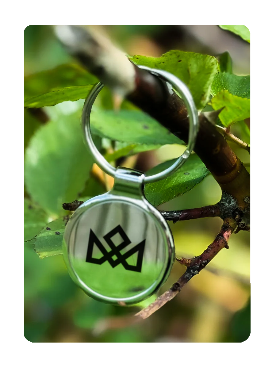 MADISON SHINER KEYRING - Silver Edition - Image 3