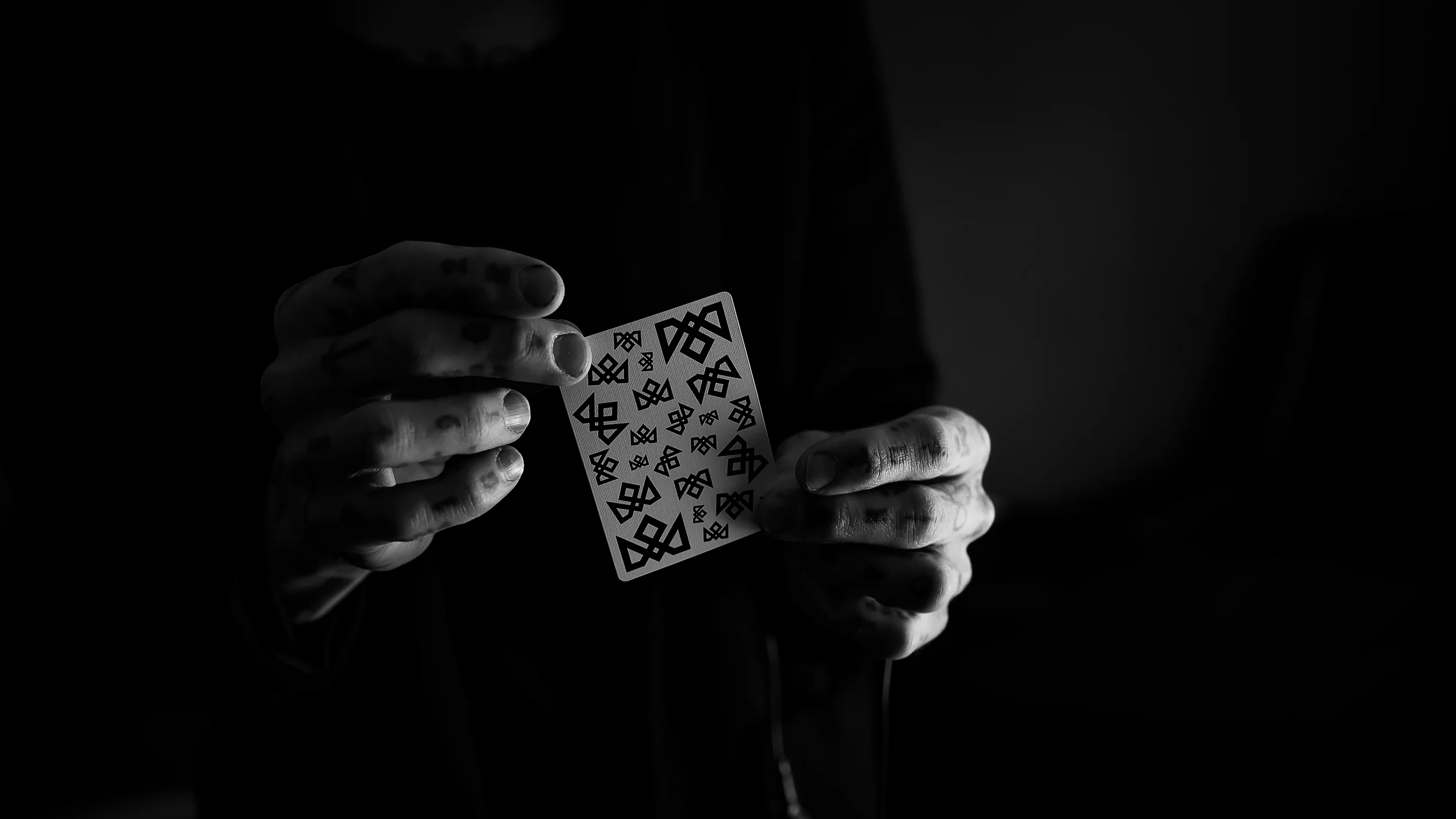 MADNESS Playing Cards - Image 15
