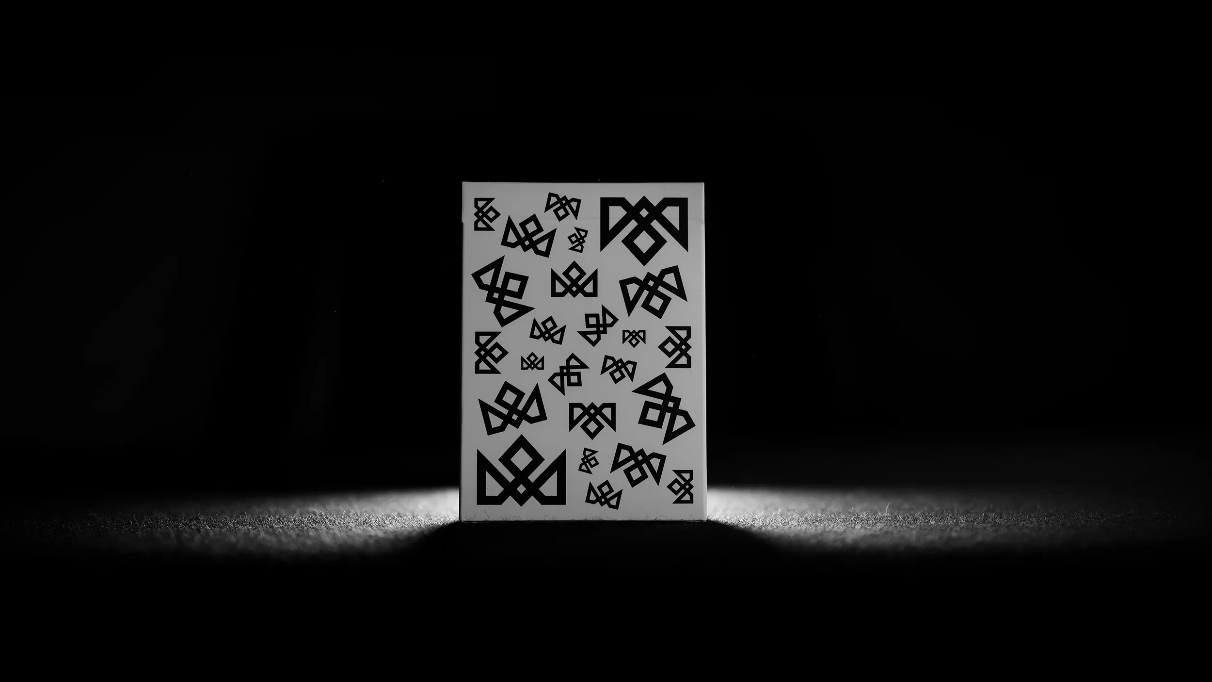 MADNESS Playing Cards - Image 23