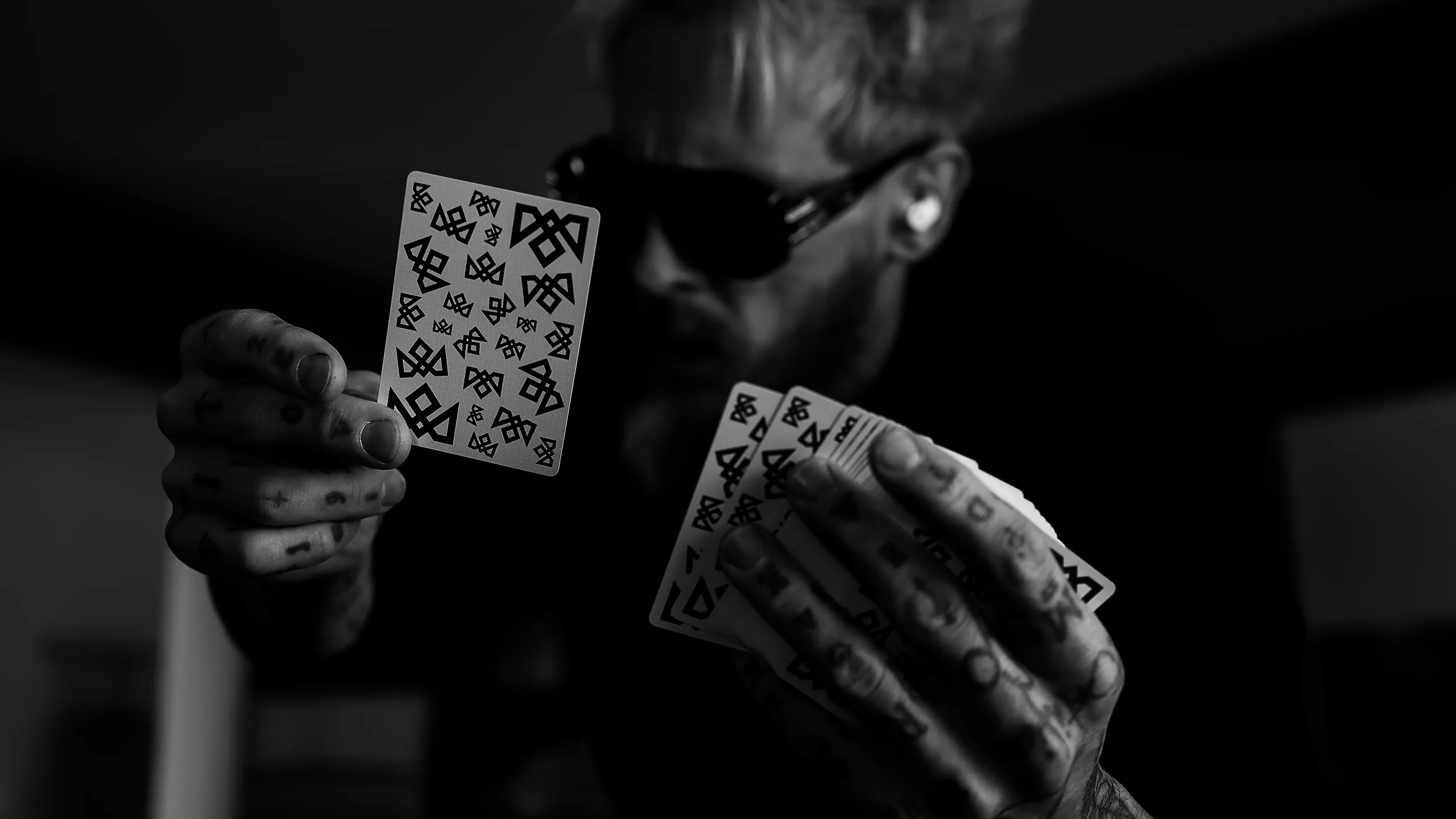 MADNESS Playing Cards - Image 24