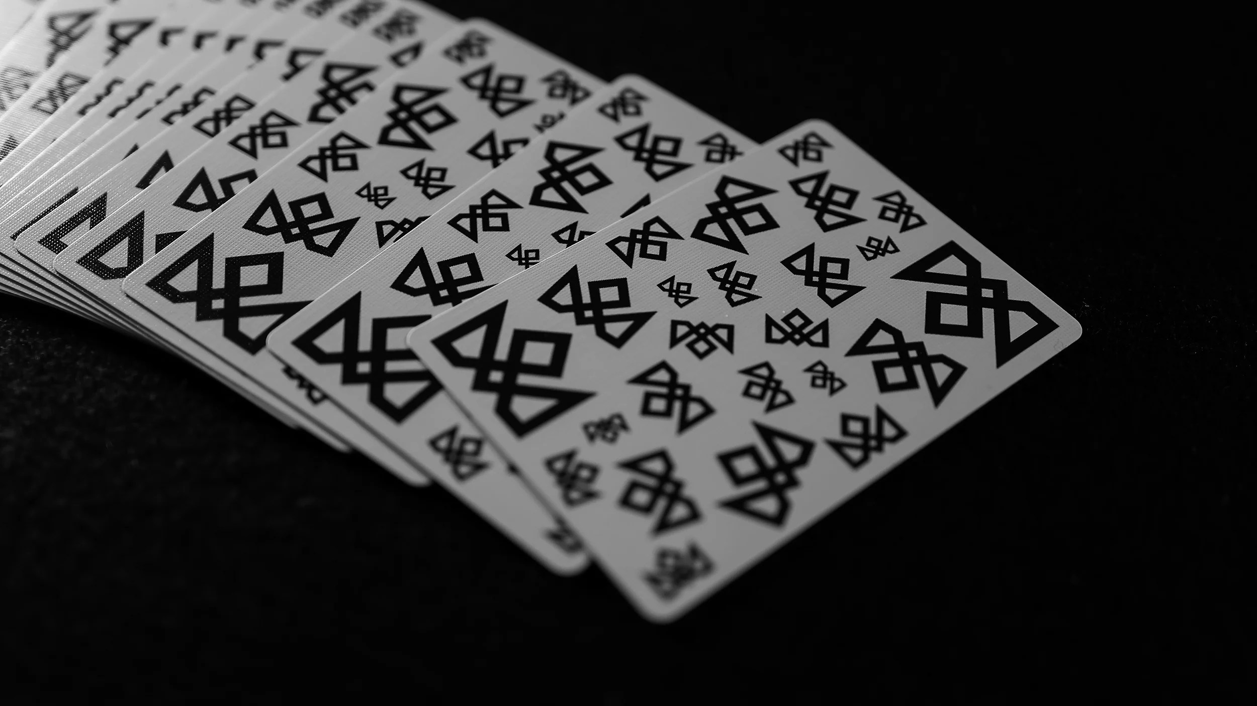 MADNESS Playing Cards - Image 25