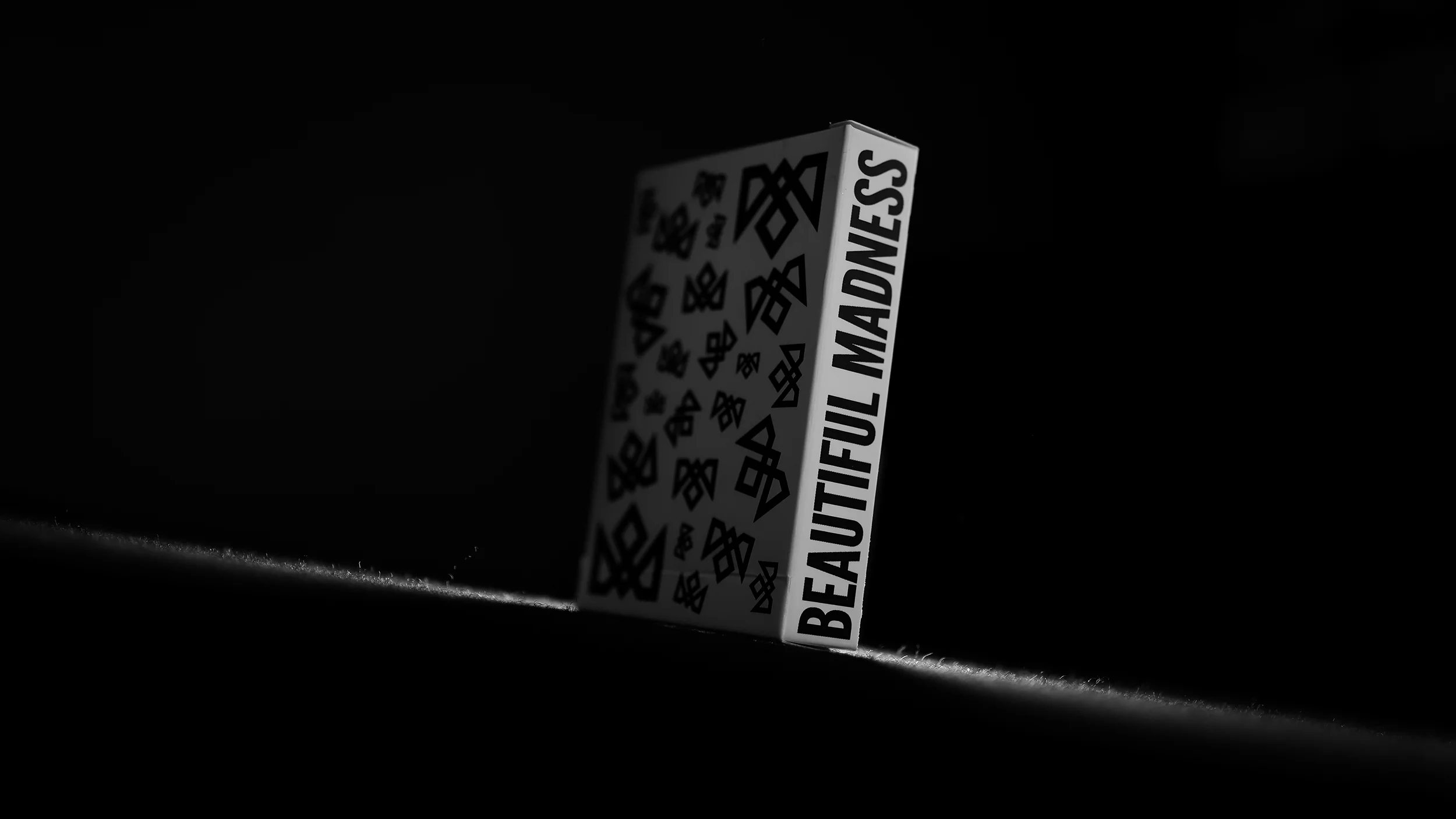 MADNESS Playing Cards - Image 27