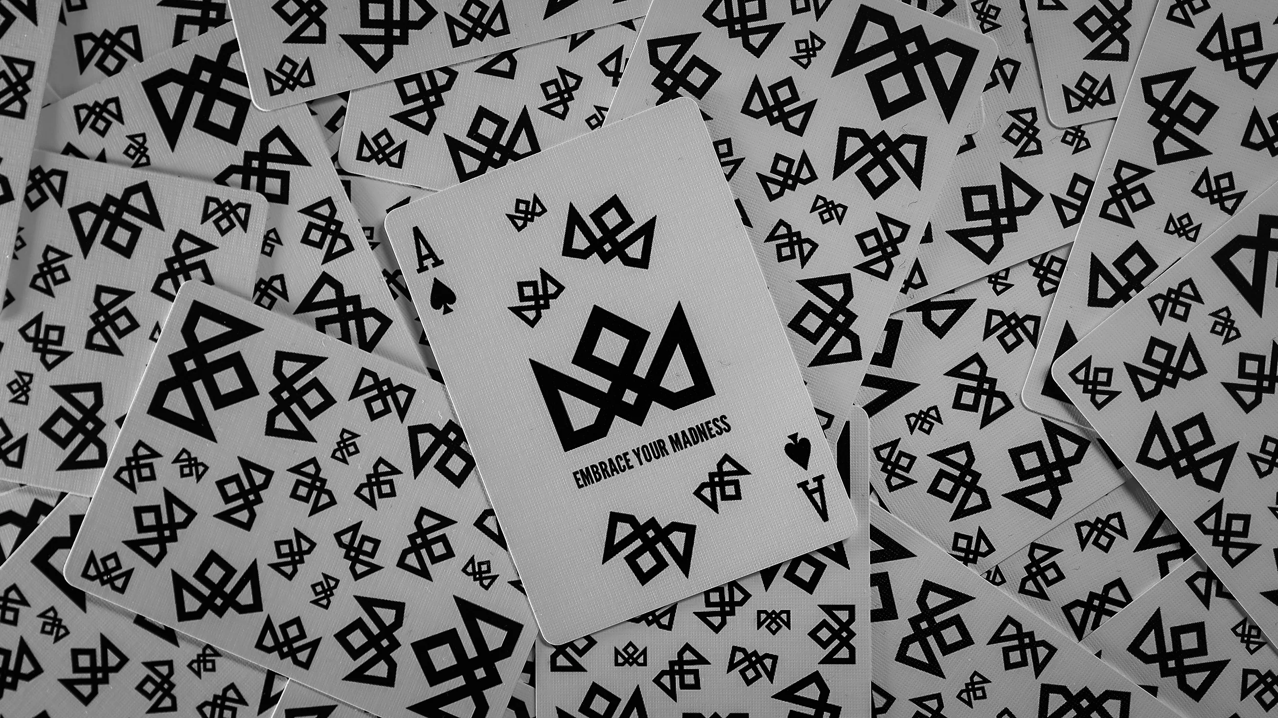 MADNESS Playing Cards - Image 4