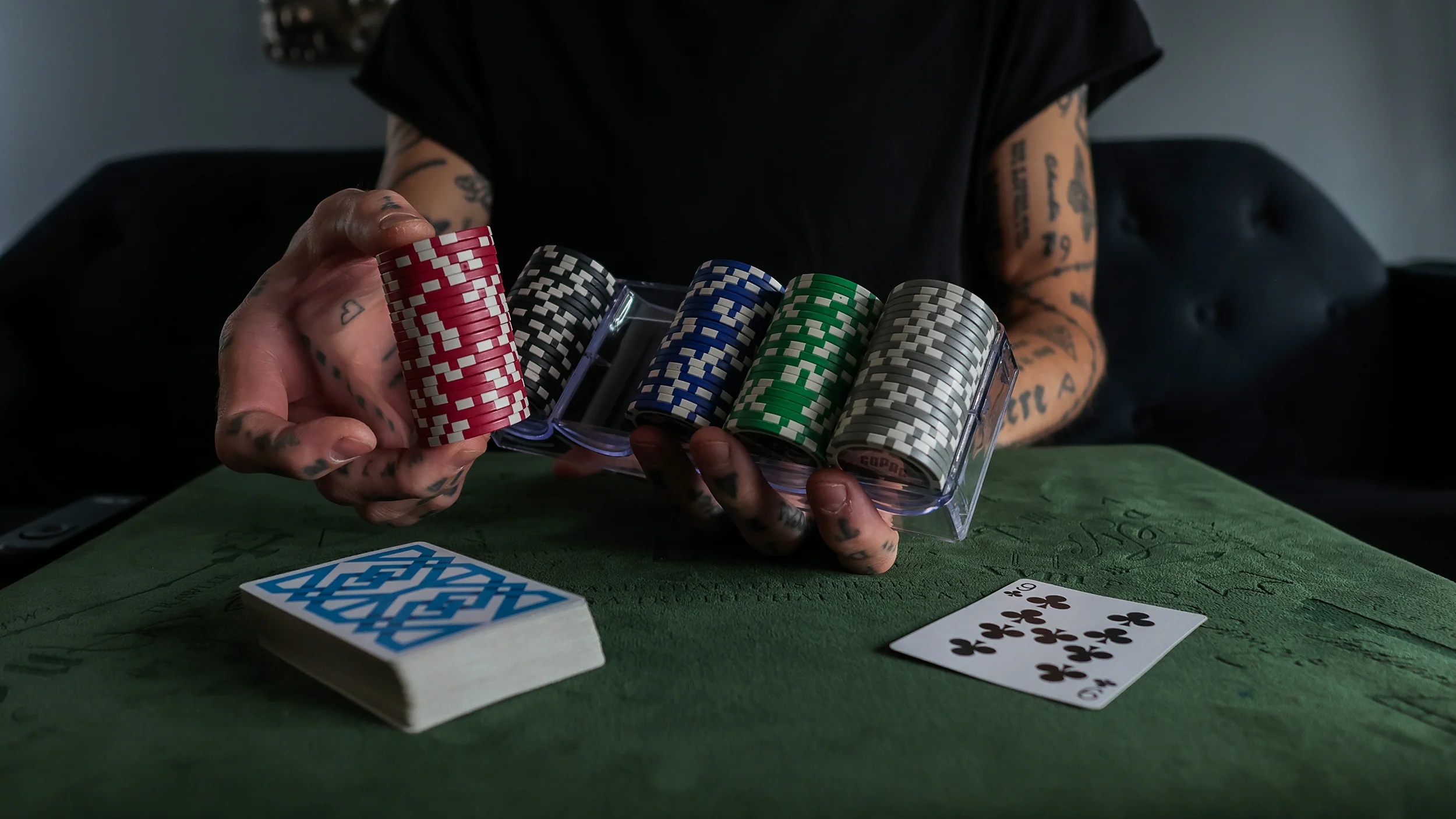COPAG POKER CHIP TRAY SET AND SHARPS - Image 13