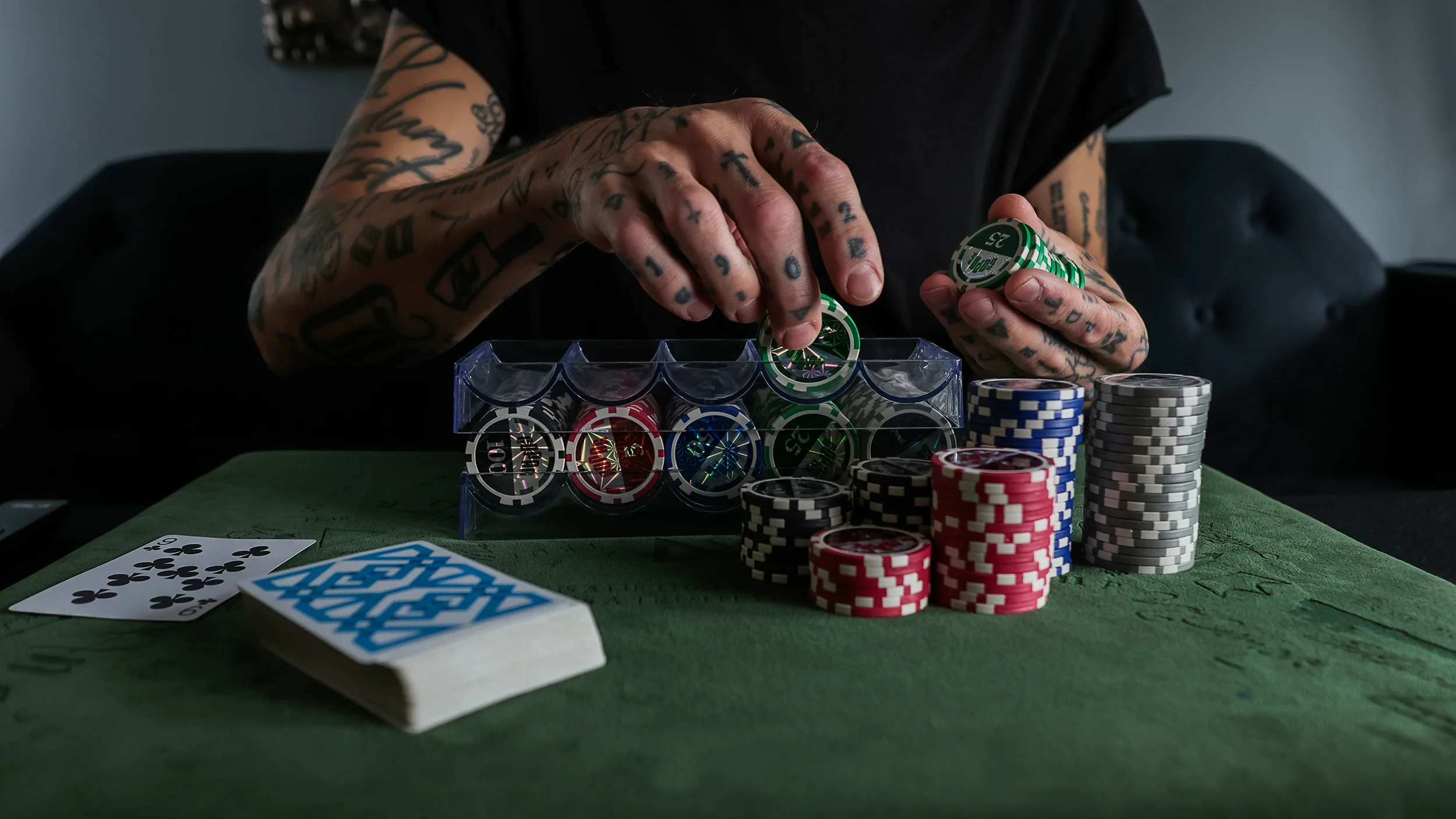 COPAG POKER CHIP TRAY SET AND SHARPS - Image 15