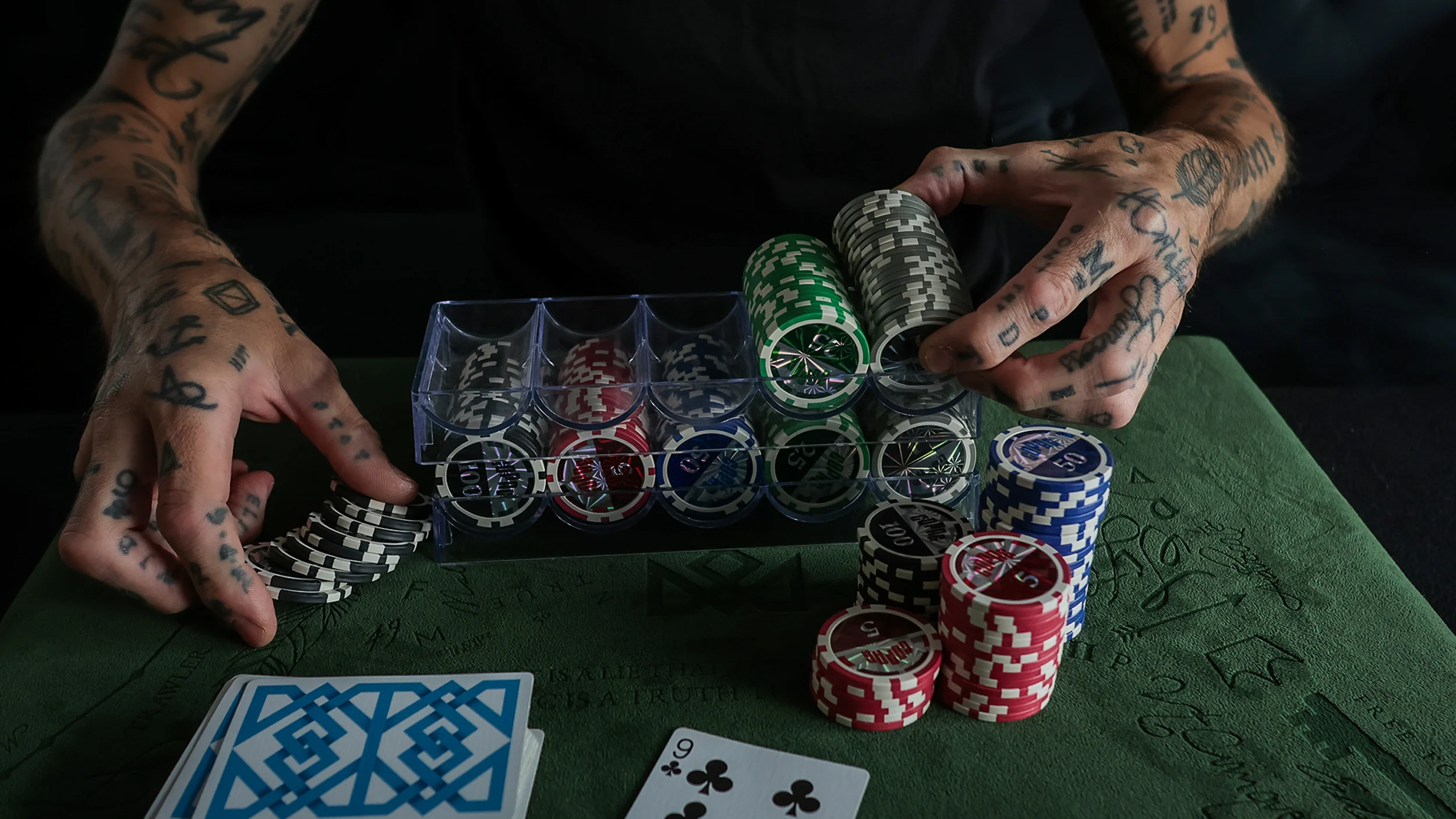COPAG POKER CHIP TRAY SET AND SHARPS - Image 16