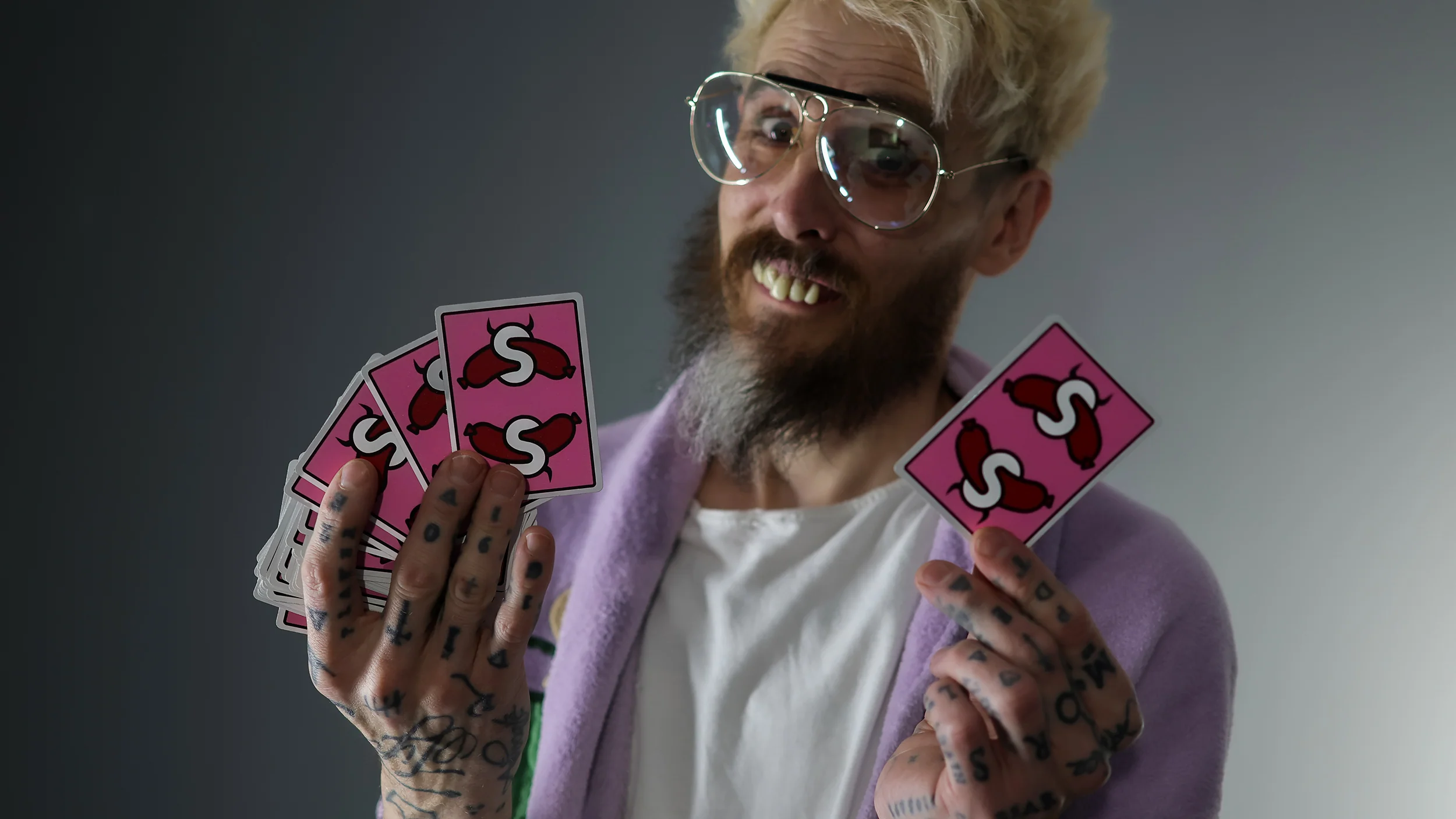 SUZAN SAUSAGE Playing Cards - Image 17