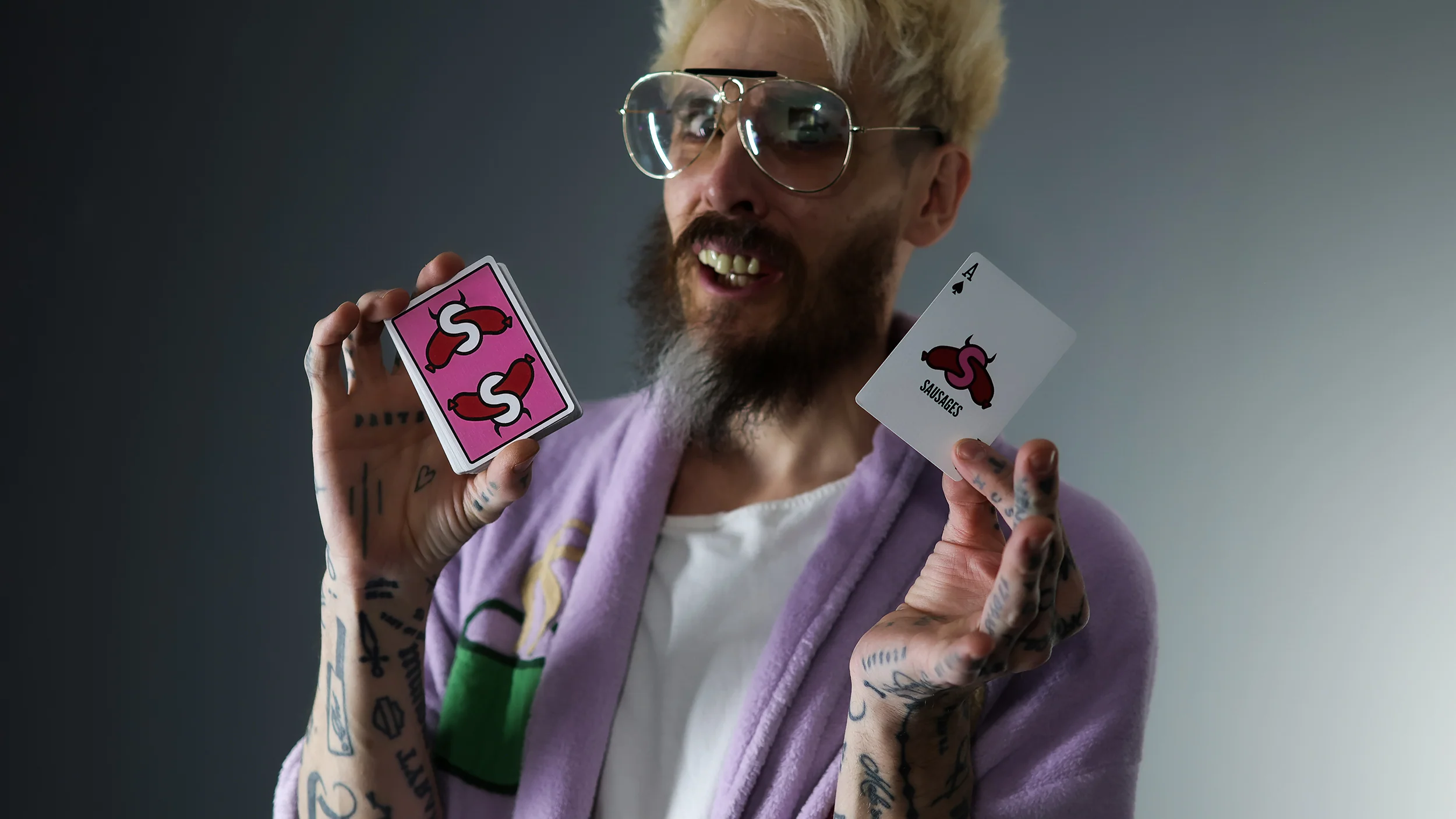 SUZAN SAUSAGE Playing Cards - Image 20