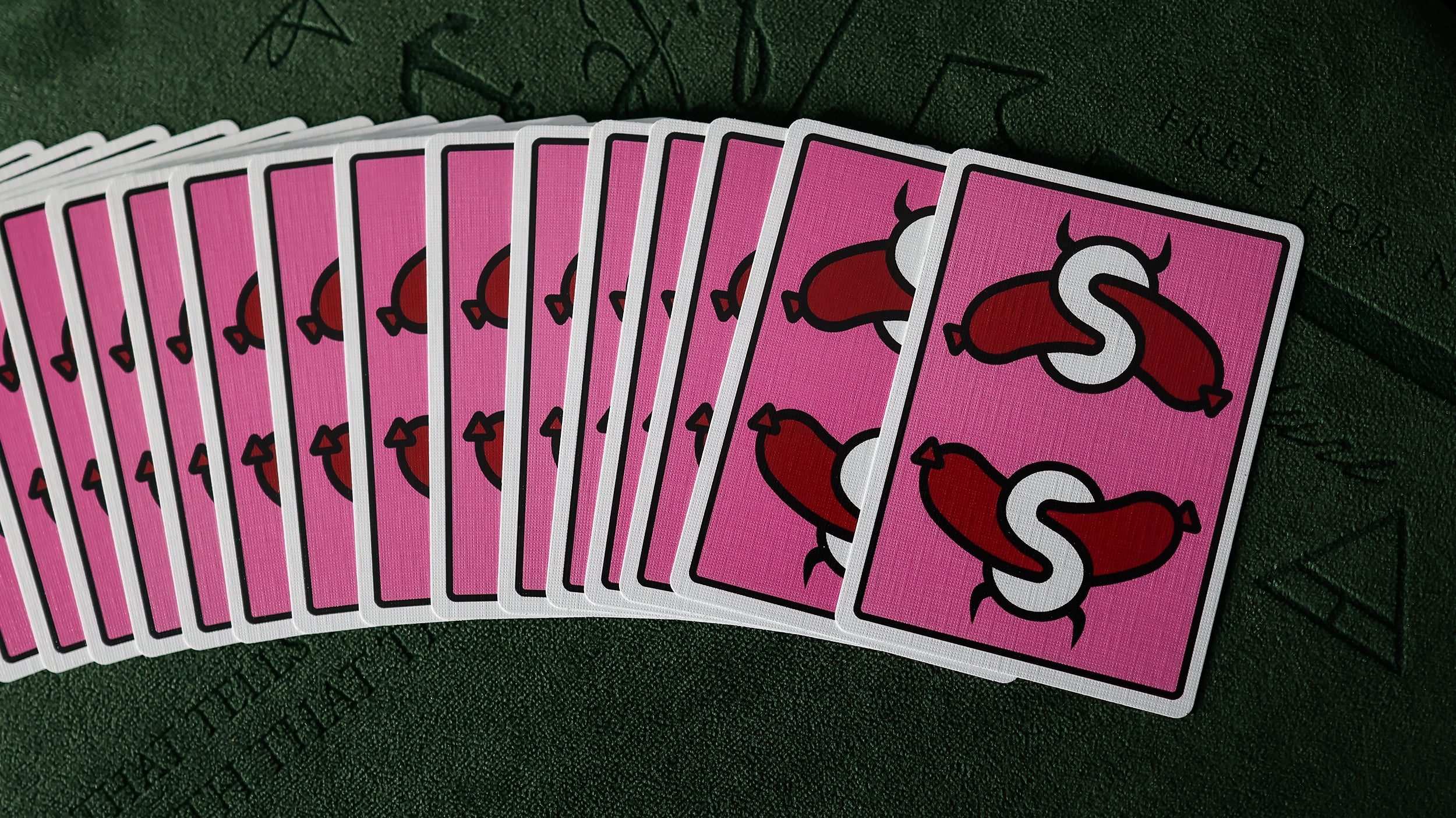 SUZAN SAUSAGE Playing Cards - Image 29