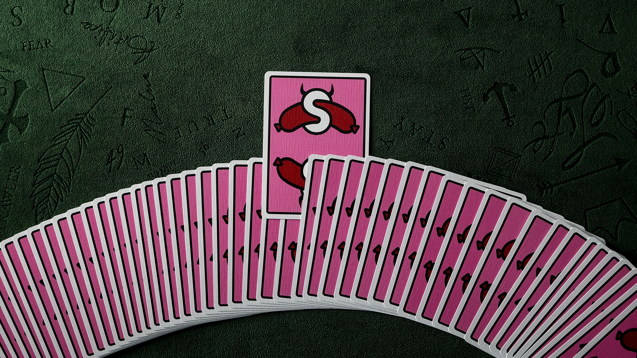 SUZAN SAUSAGE Playing Cards - Image 30