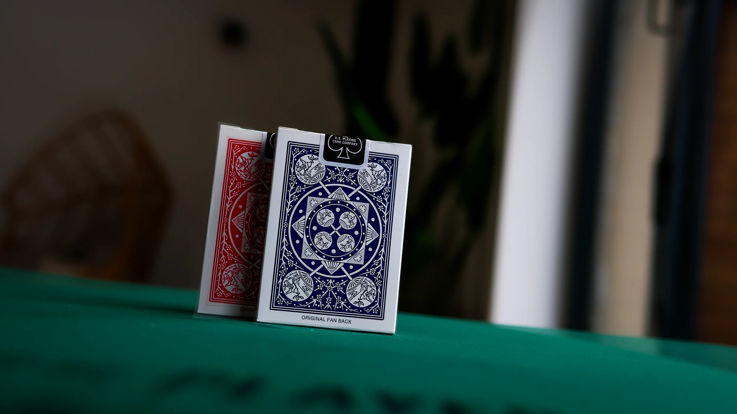 TALLY-HO Fan Back Playing Cards - RED / BLUE - Image 7