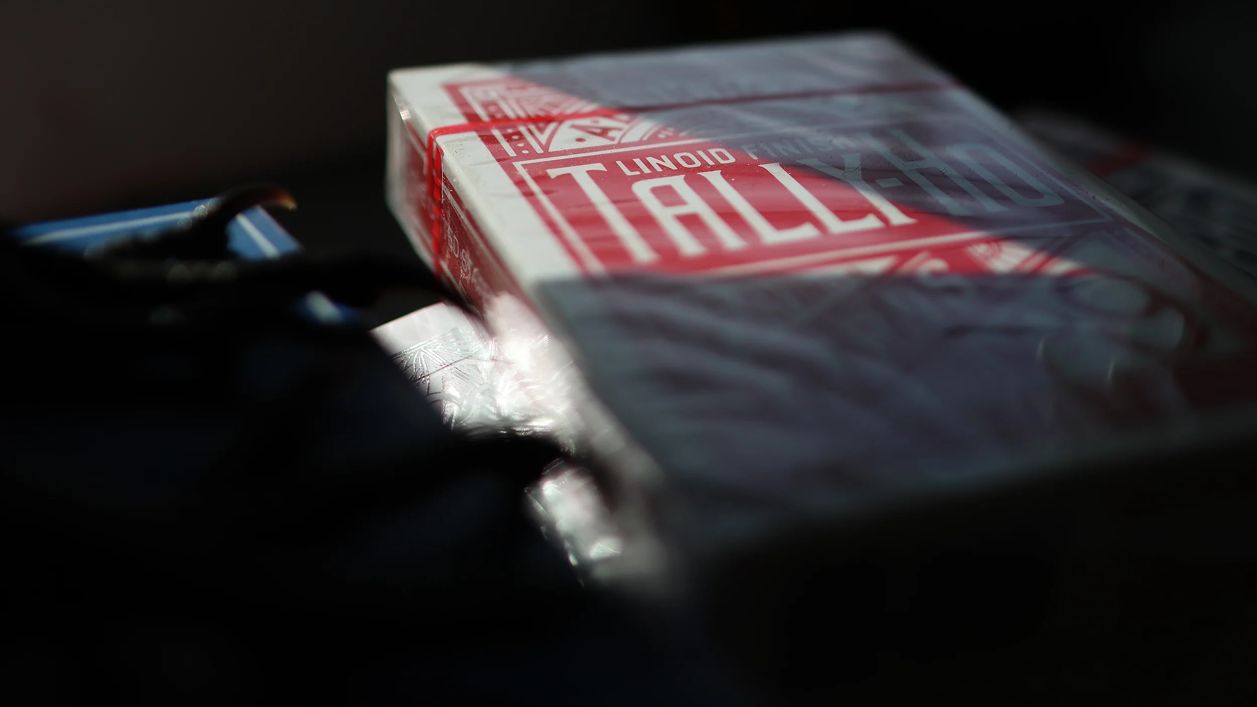 TALLY-HO Circle Back Playing Cards - RED / BLUE - Image 6