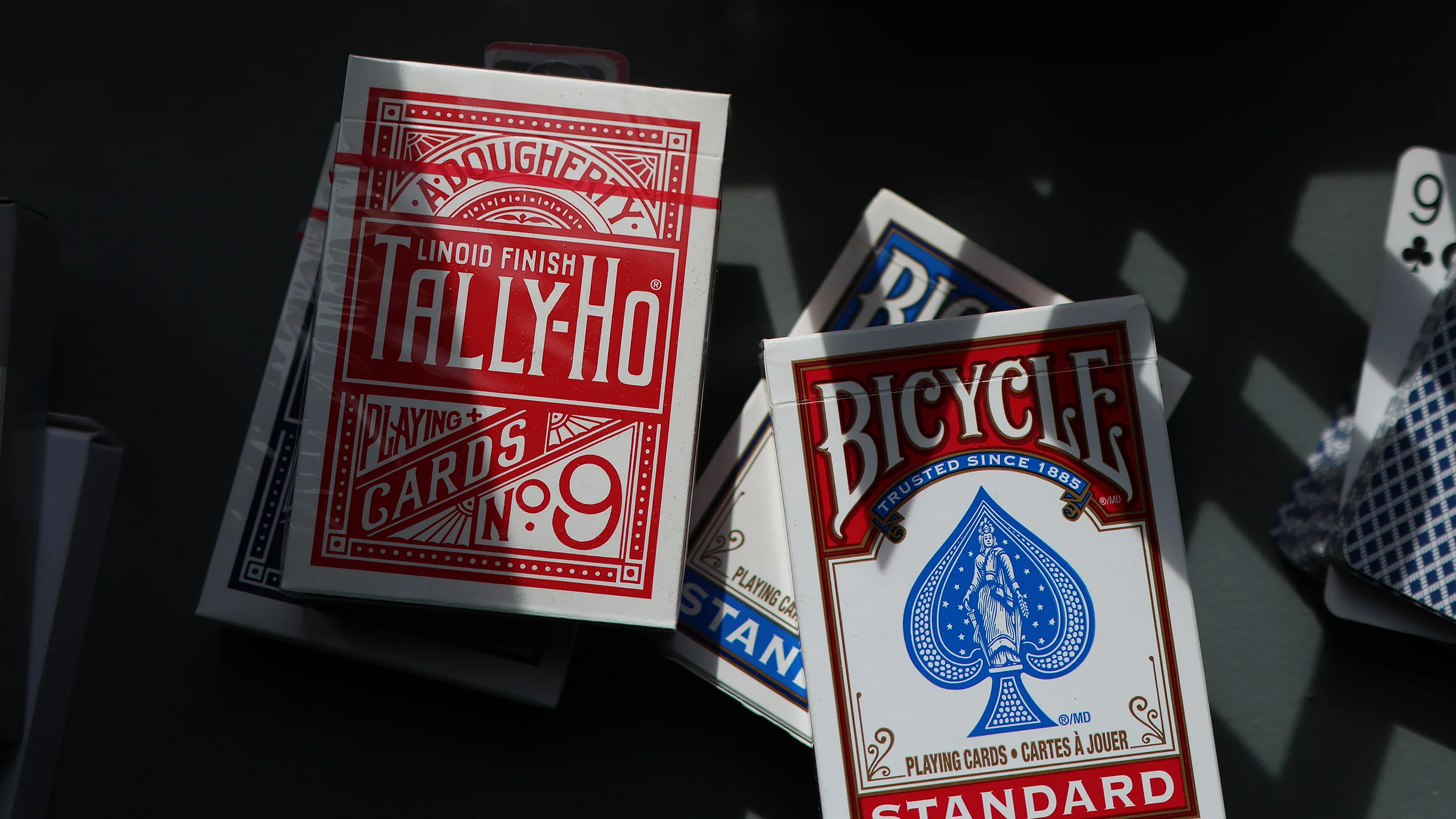 TALLY-HO Circle Back Playing Cards - RED / BLUE - Image 8