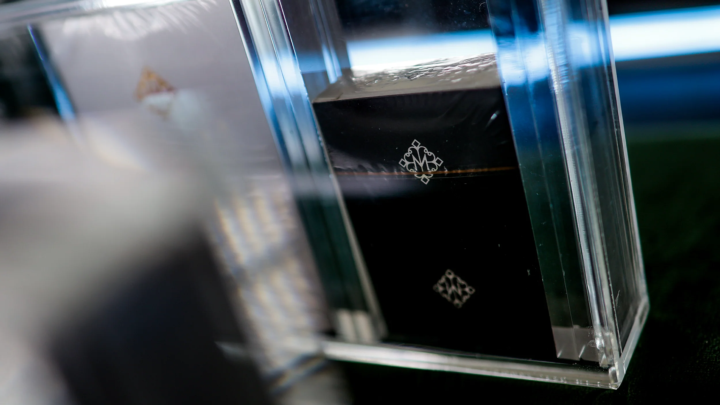 TEN-DECK MADISON ROUNDERS SET with CARAT CASES Signed by MADISON - Image 17