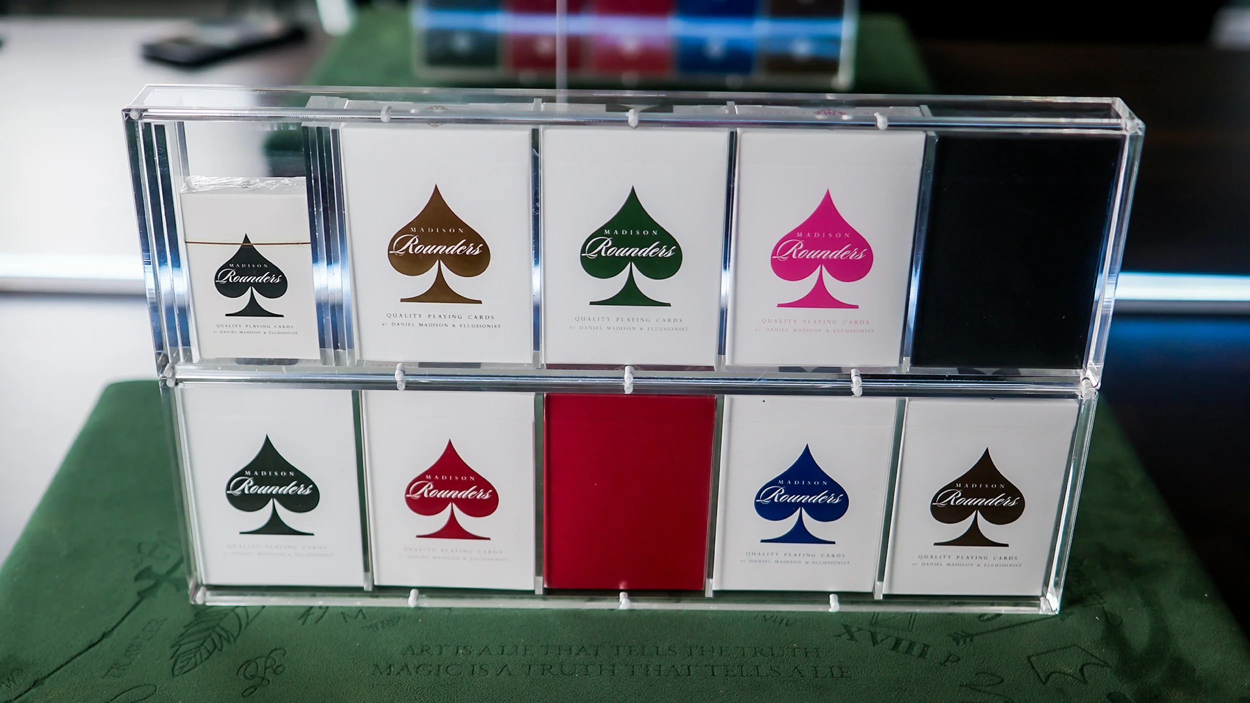 TEN-DECK MADISON ROUNDERS SET with CARAT CASES Signed by MADISON - Image 38