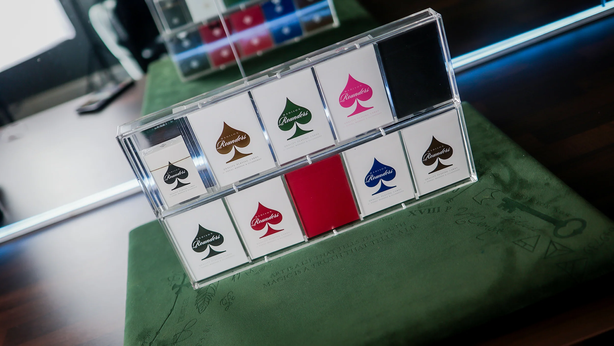 TEN-DECK MADISON ROUNDERS SET with CARAT CASES Signed by MADISON - Image 39