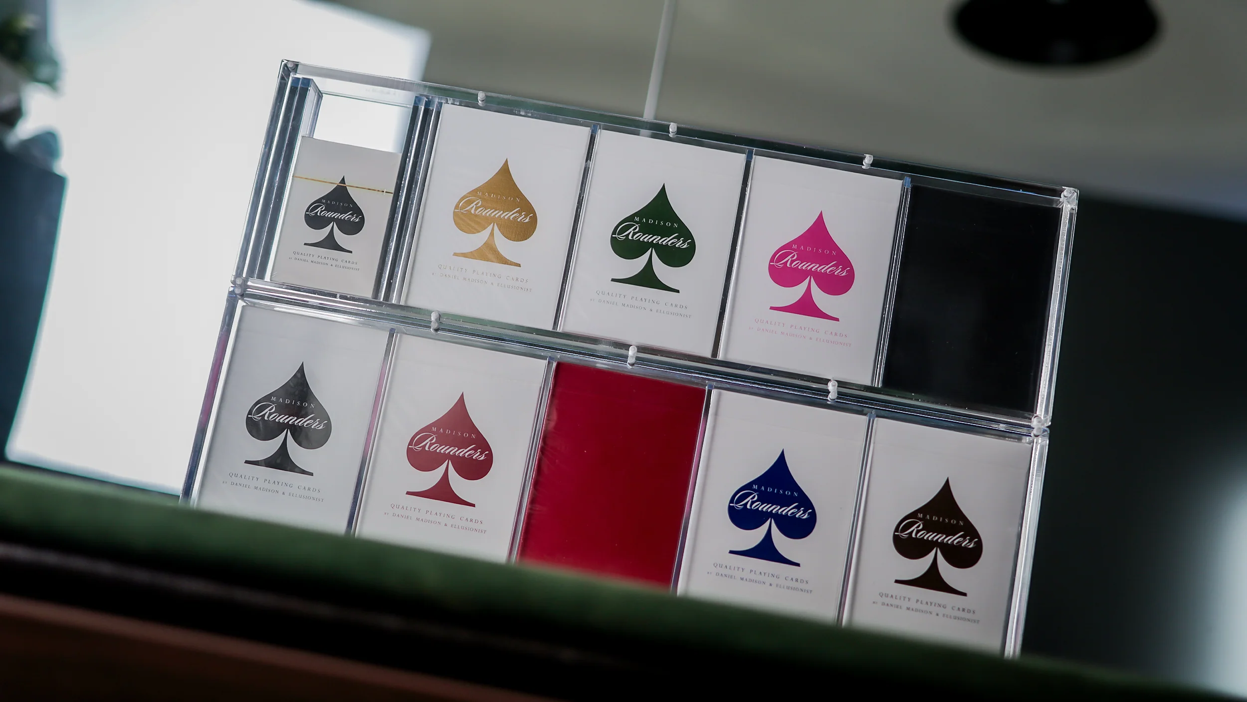 TEN-DECK MADISON ROUNDERS SET with CARAT CASES Signed by MADISON - Image 40