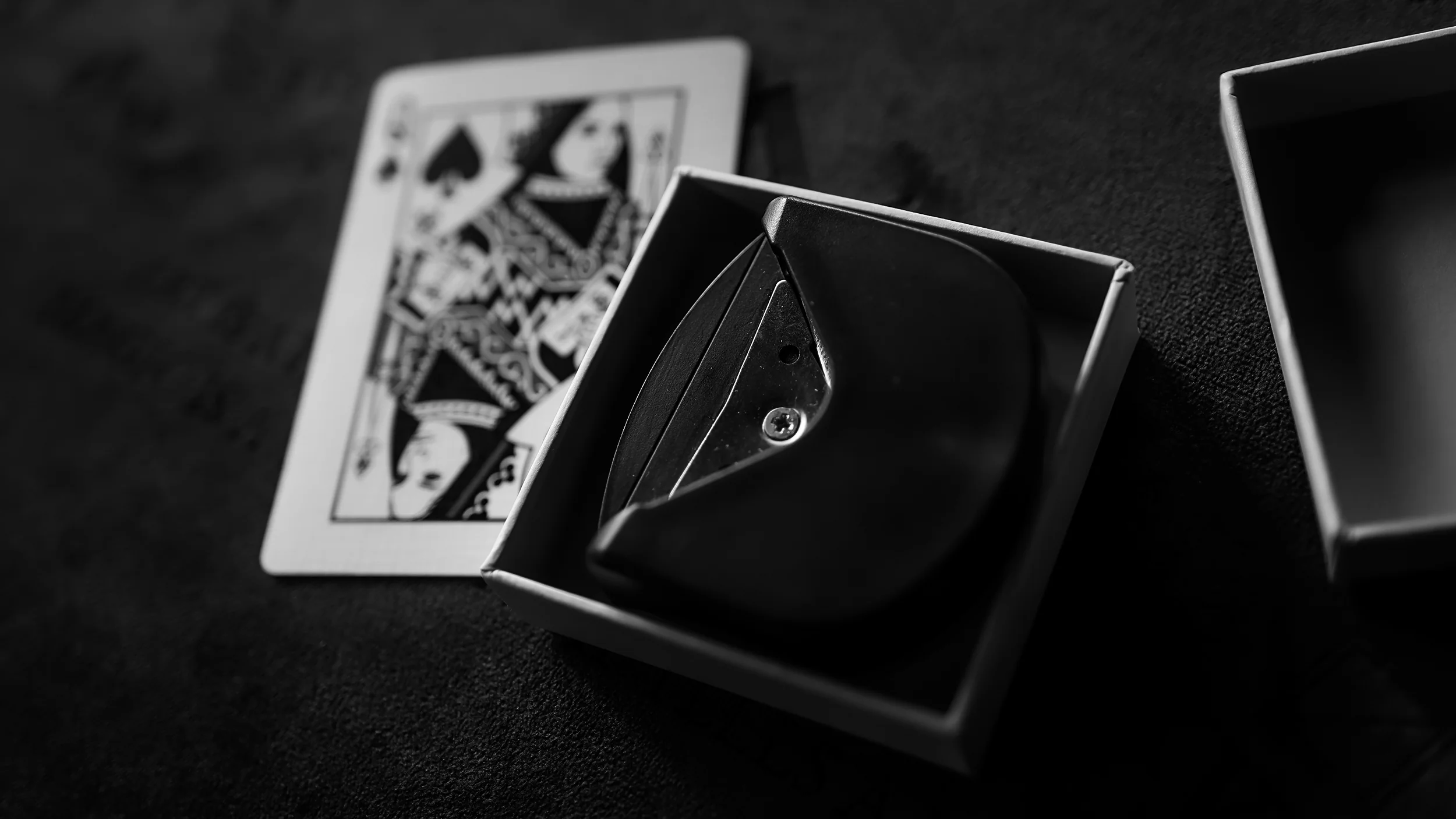 The BLACK MARIAH + FREE MADISON Deck - Image 5