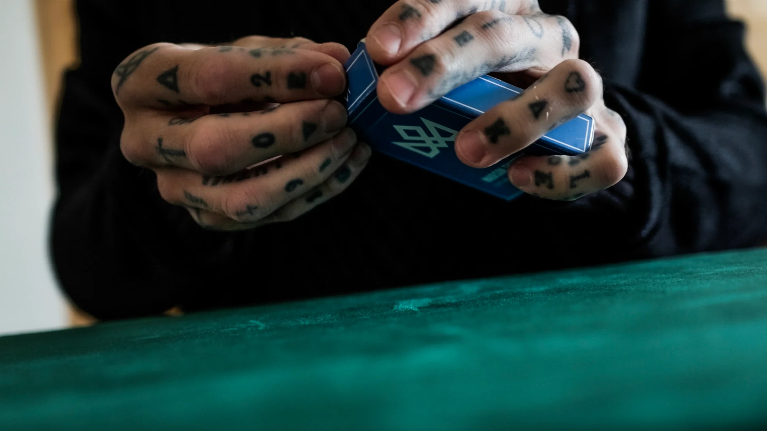 The BUK SWITCH - Gambling Sleight of Hand Workshop - Image 9