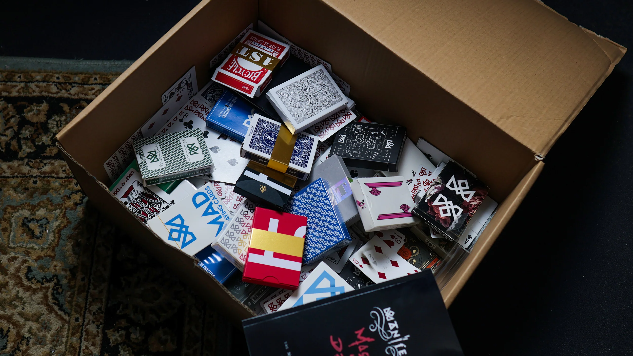 The MADISON ONE MAD BOX - Image 3