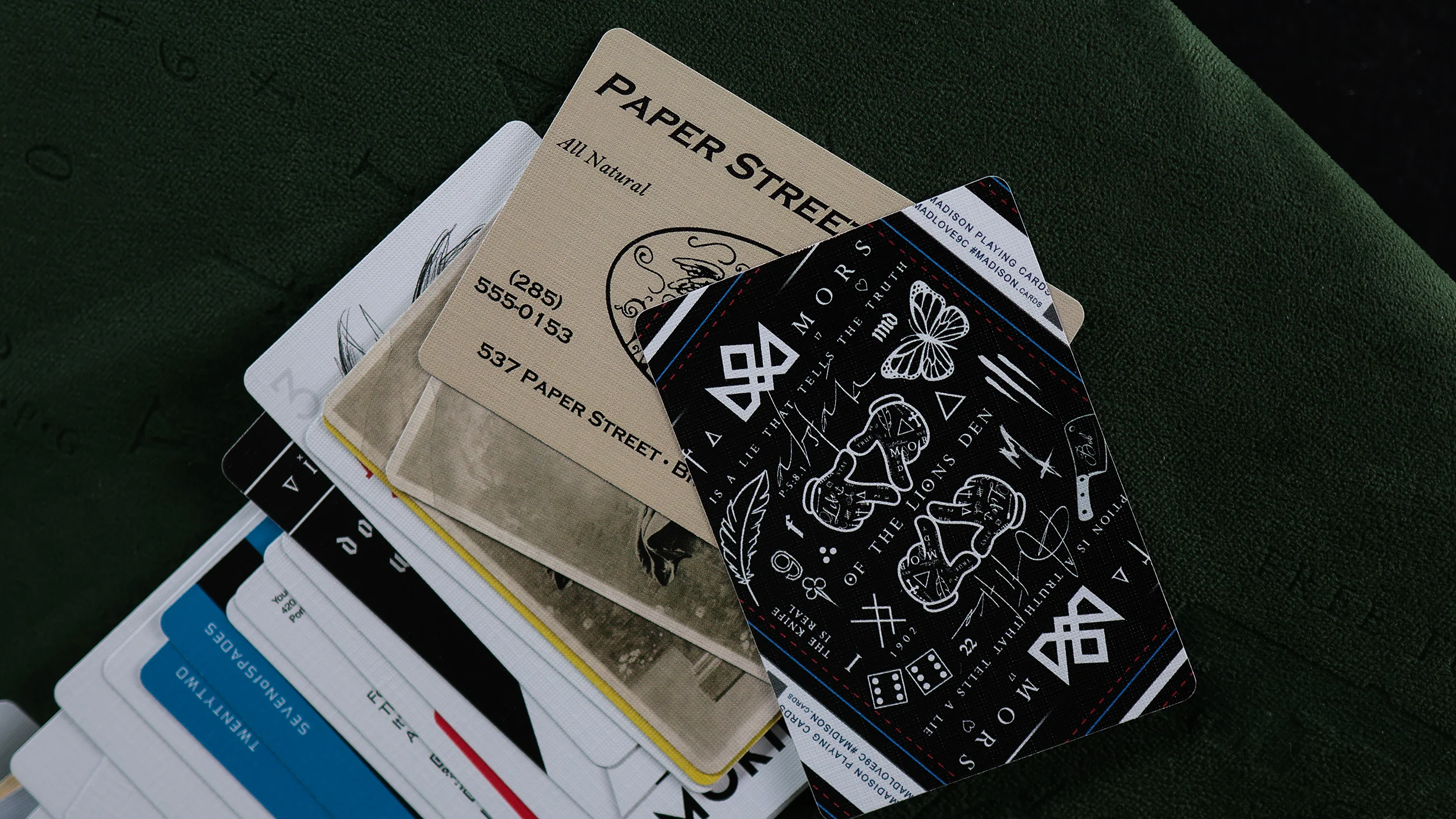 MADISON GAFF Playing Cards - Tribute Black - Image 10