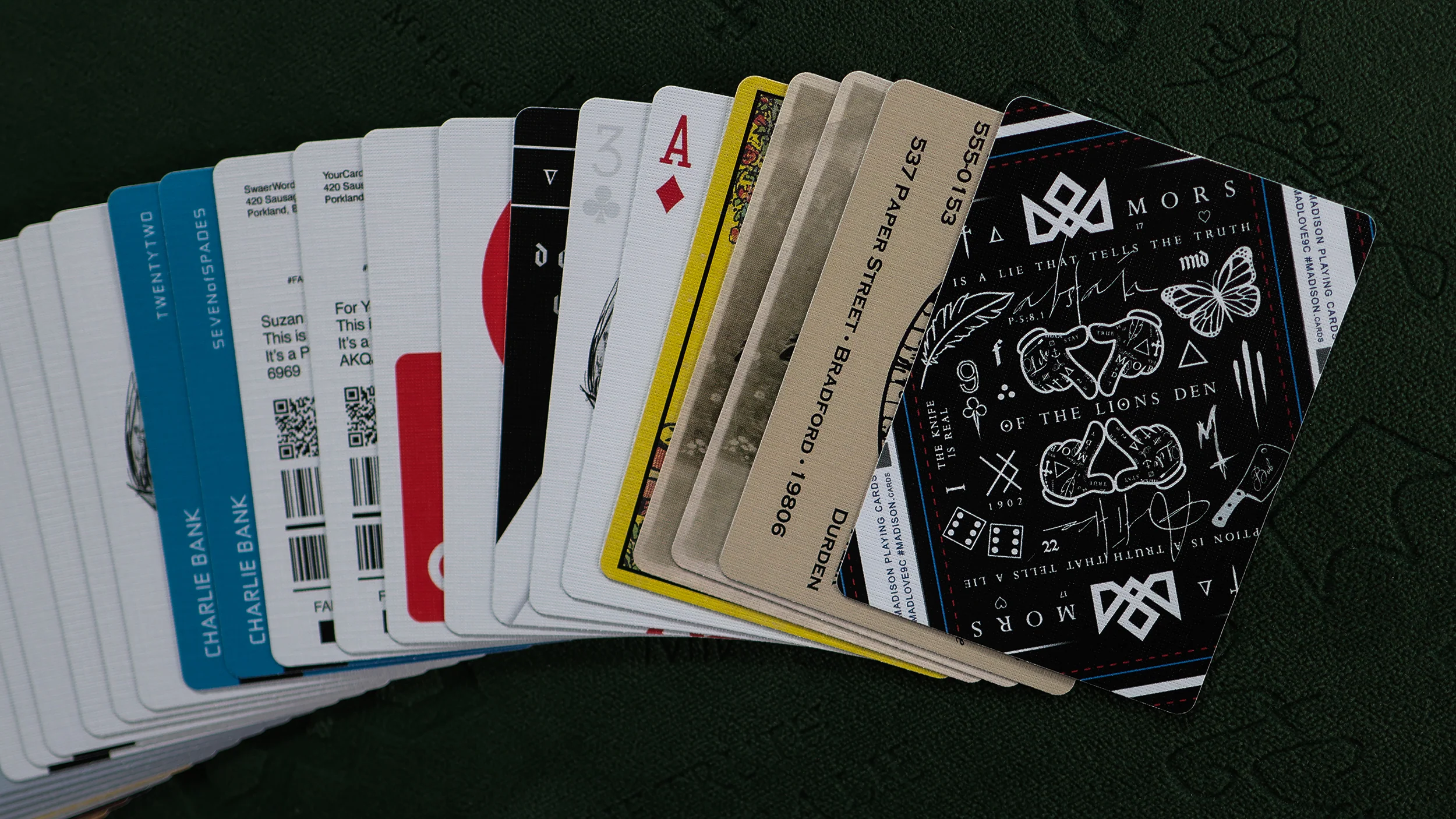 MADISON GAFF Playing Cards - Tribute Black - Image 8