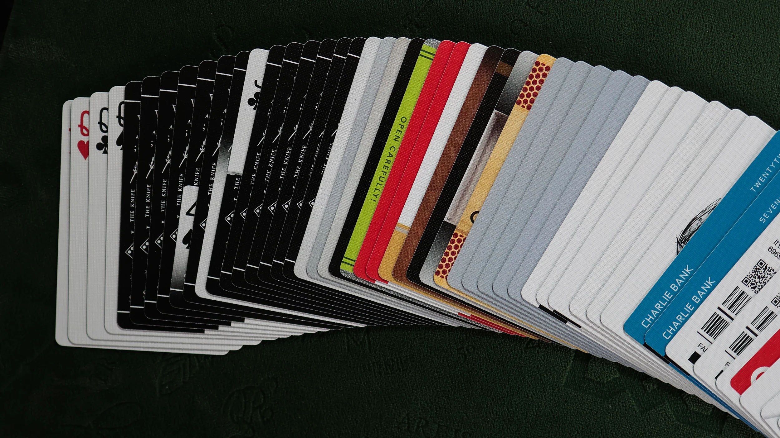 MADISON GAFF Playing Cards - Tribute Black - Image 9